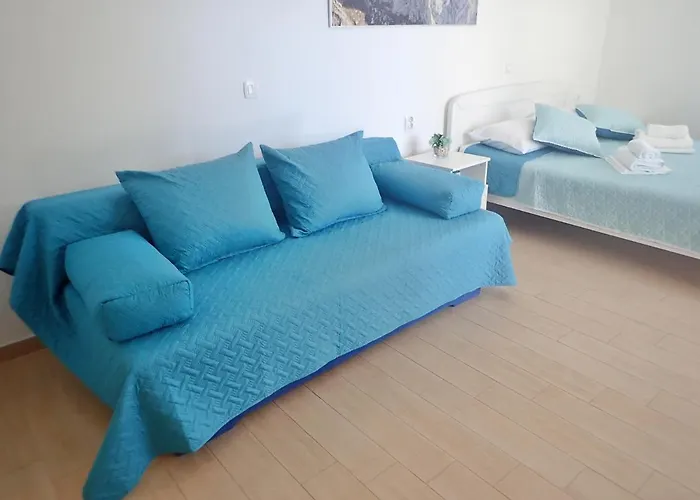 Kiwi-near Paklenica Np 스타리그라드 파클레니차