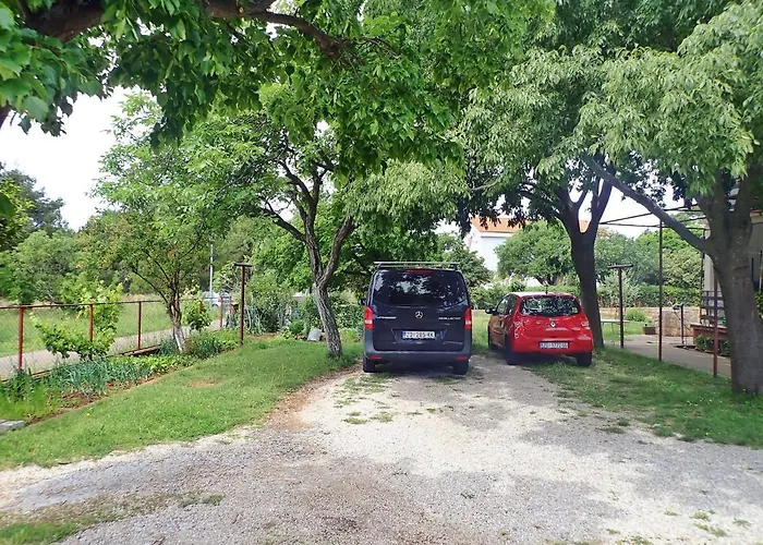 아파트 Kiwi-near Paklenica Np 스타리그라드 파클레니차